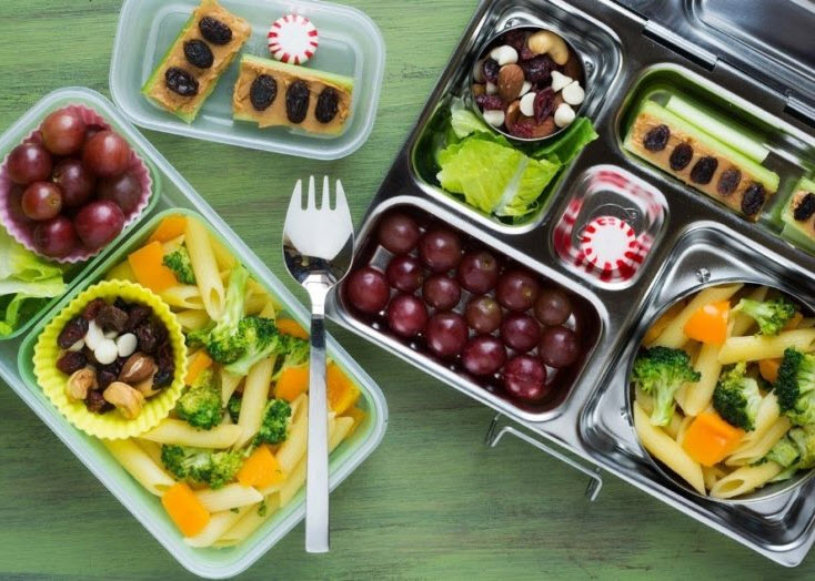 How to Pack a Homemade Healthy Lunch (good for all ages)